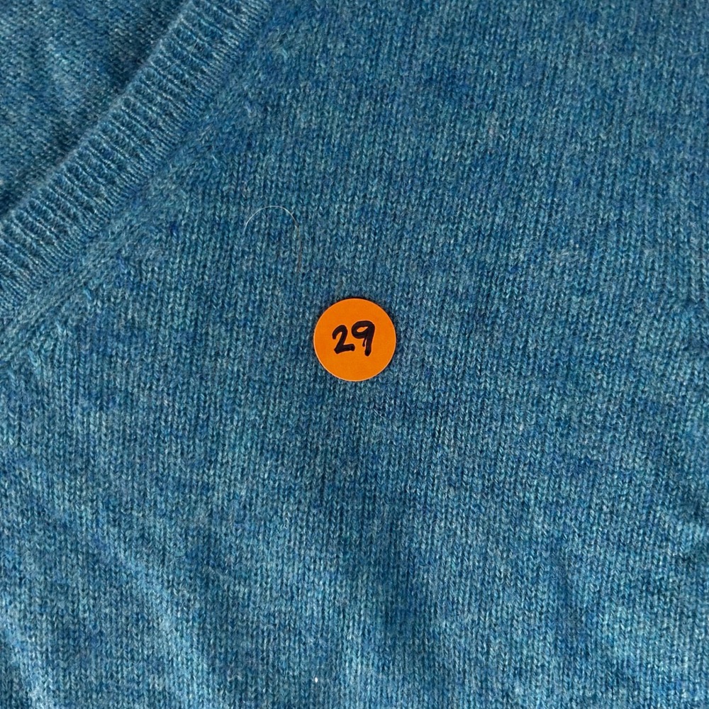 Tahari Pure‎ Luxe 100% Cashmere V-Neck Pullover Sweater Blue Size Large - Picture 6 of 6